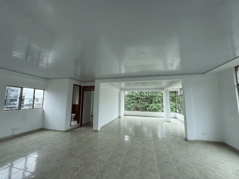 Local comercial SB012